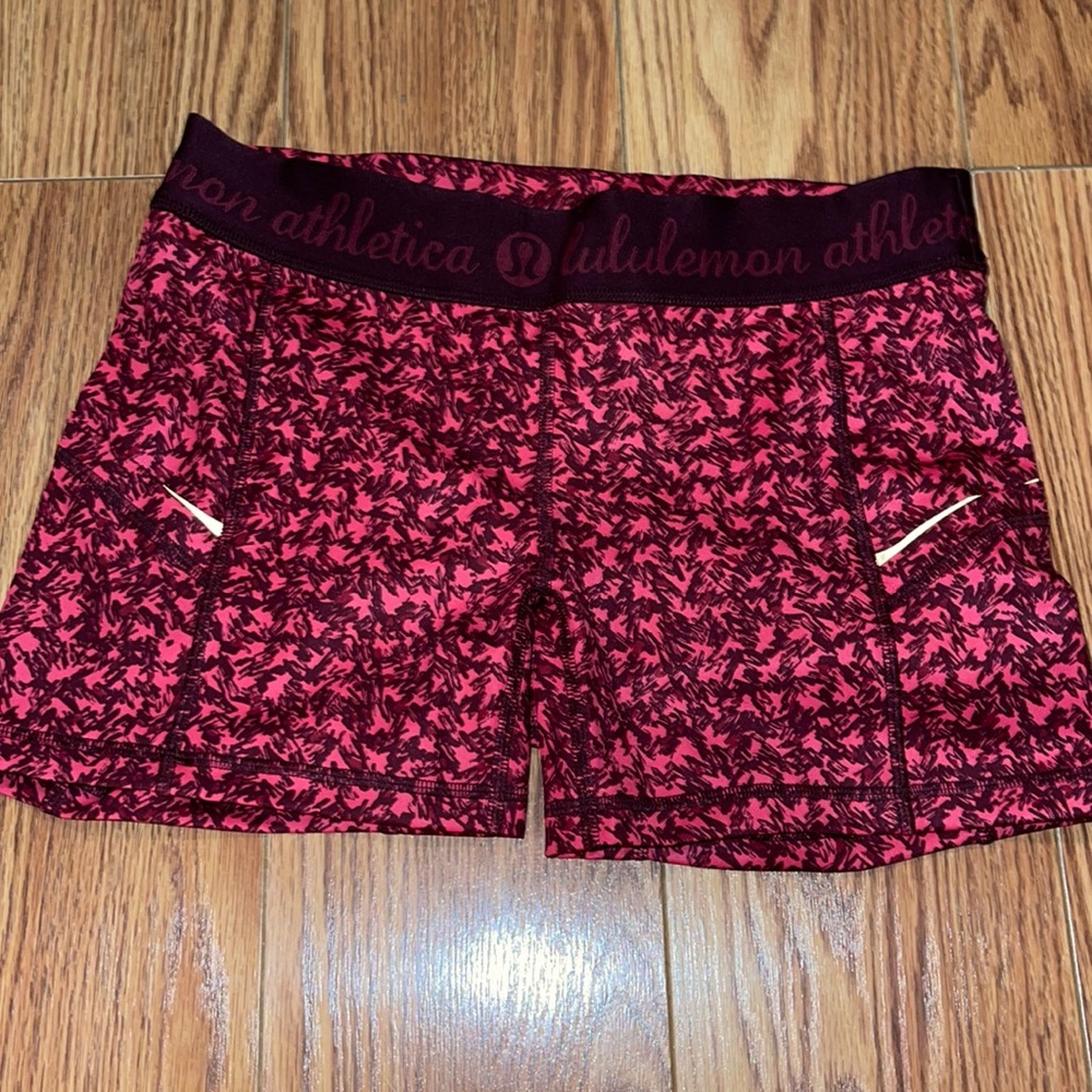 Lululemon what the sport short